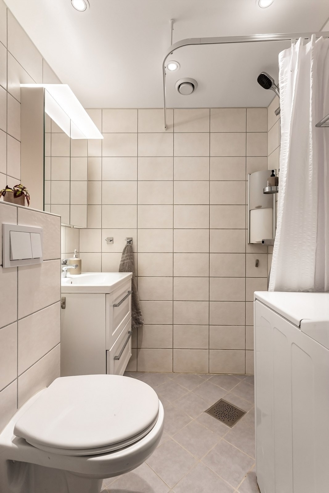 Flislagt bad fra 2016 Galleribilde