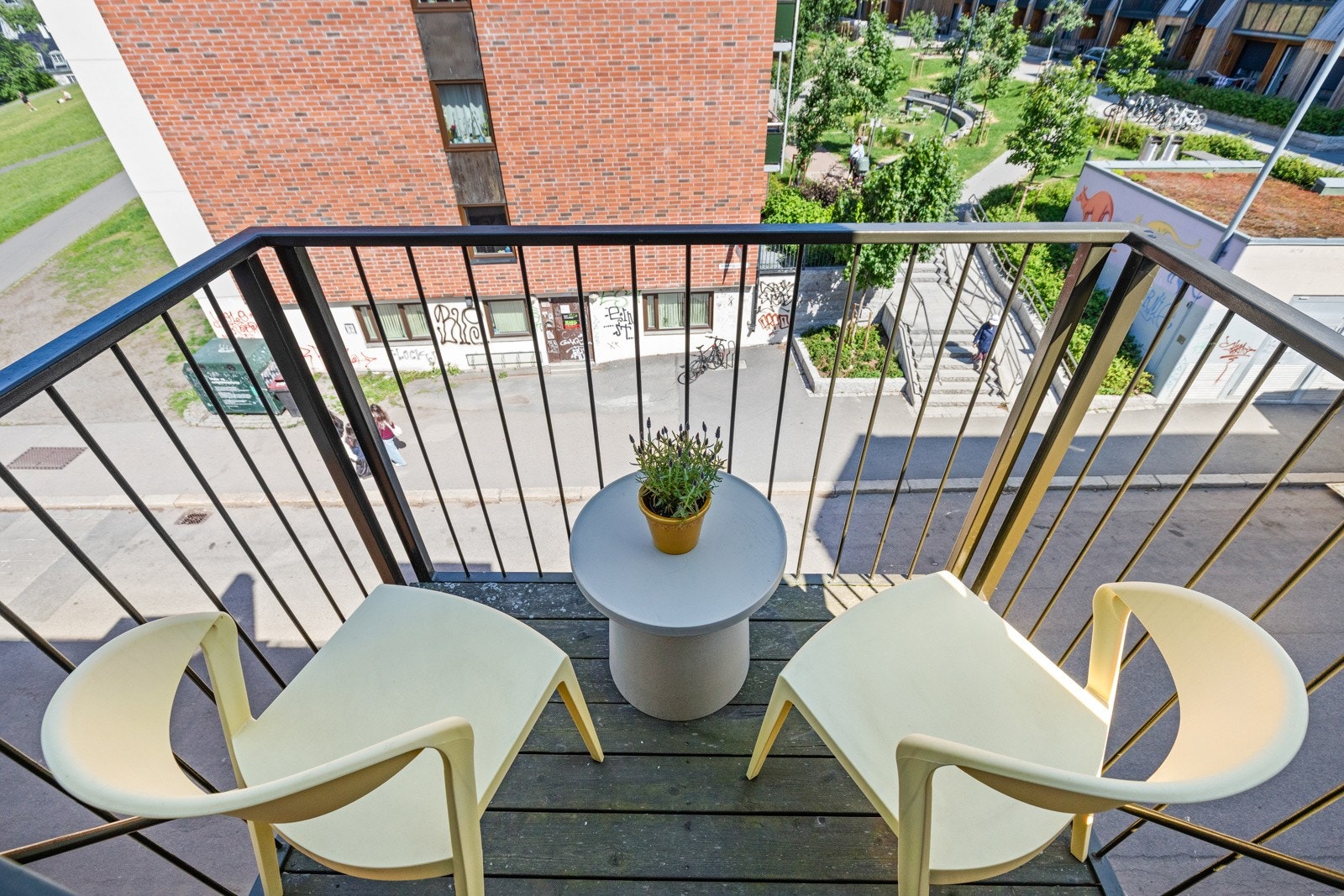 Soverommet har også utgang til en hyggelig balkong. Galleribilde