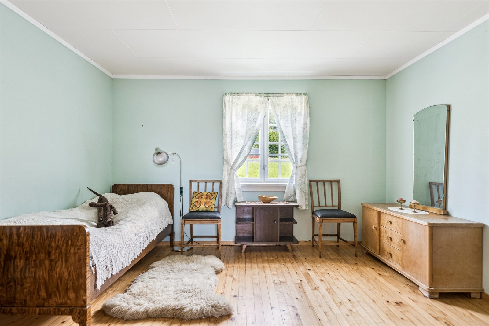 Soverom 2. etg. Galleribilde