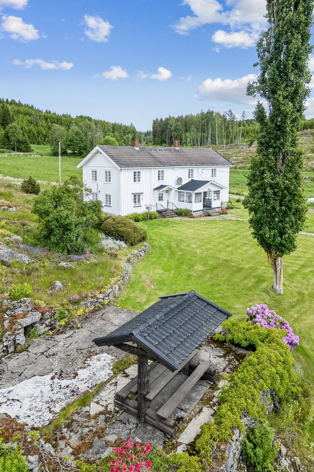 Opparbeidet uteplass Galleribilde