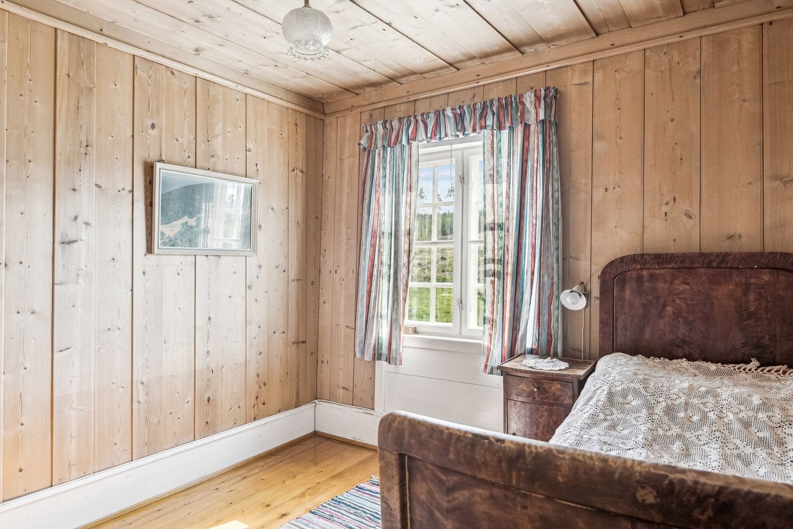 Soverom 2. etg. Galleribilde