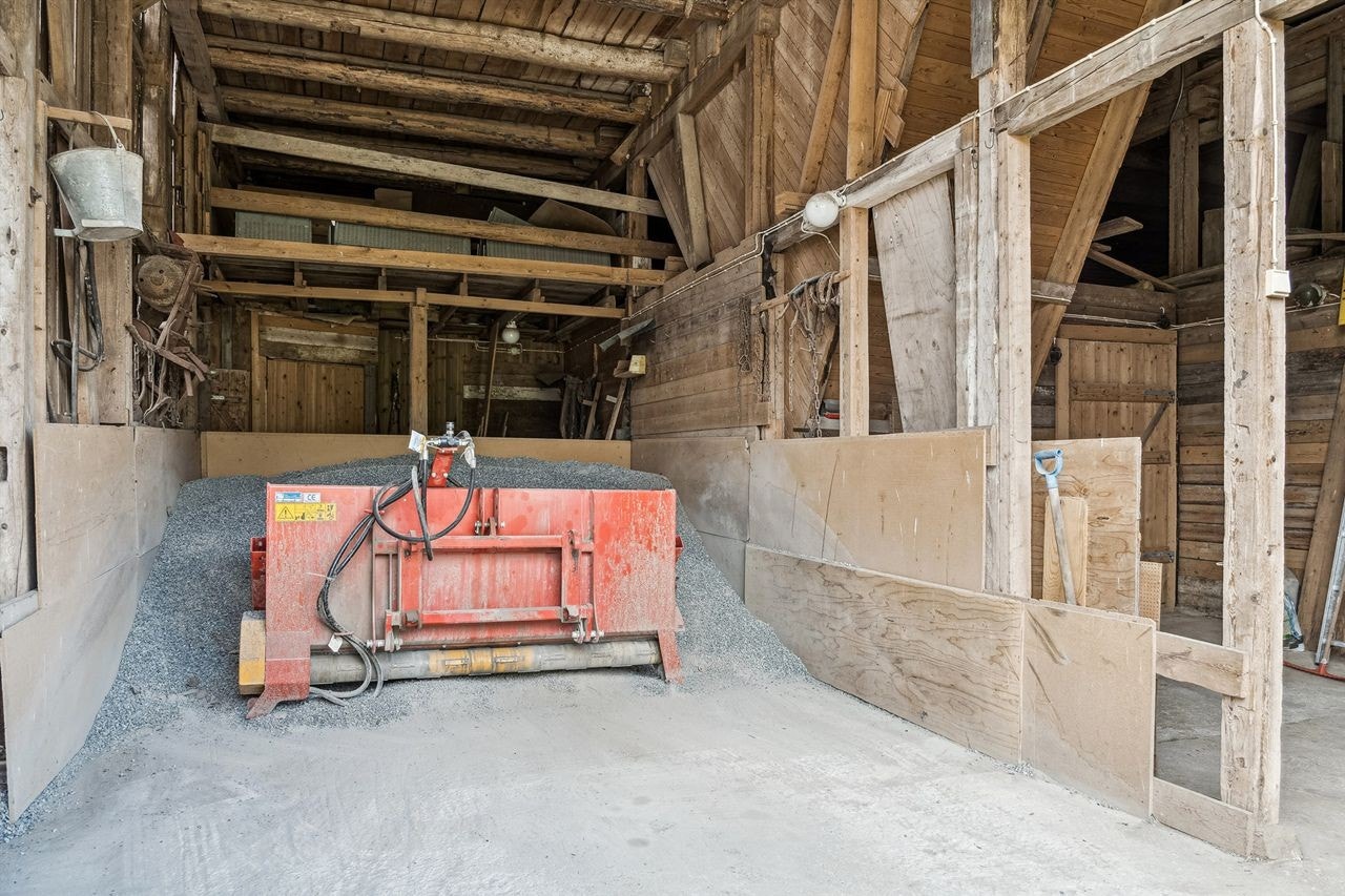 Redskapshus i driftsbygningen Galleribilde