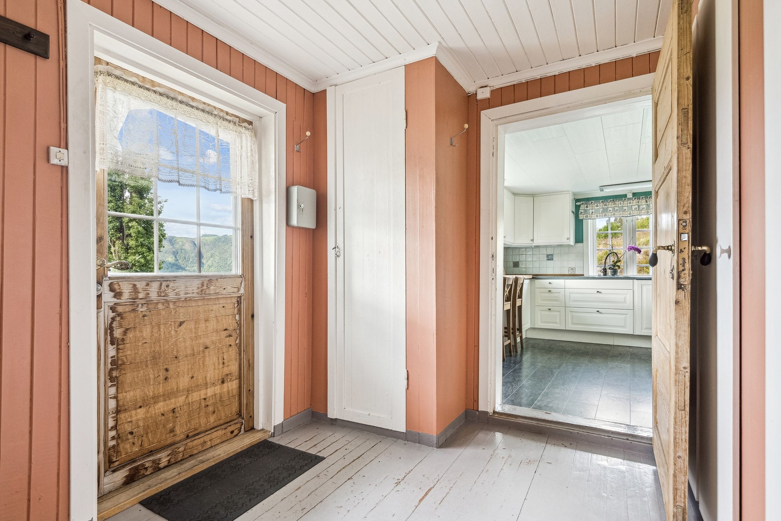 Kjøkkeninngang Galleribilde