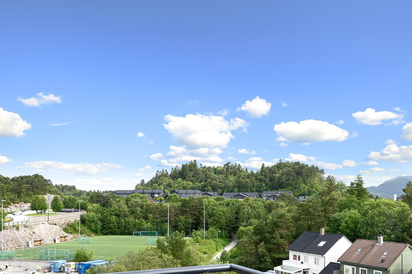 Her har du også fotballbane som nærmeste nabo! Galleribilde