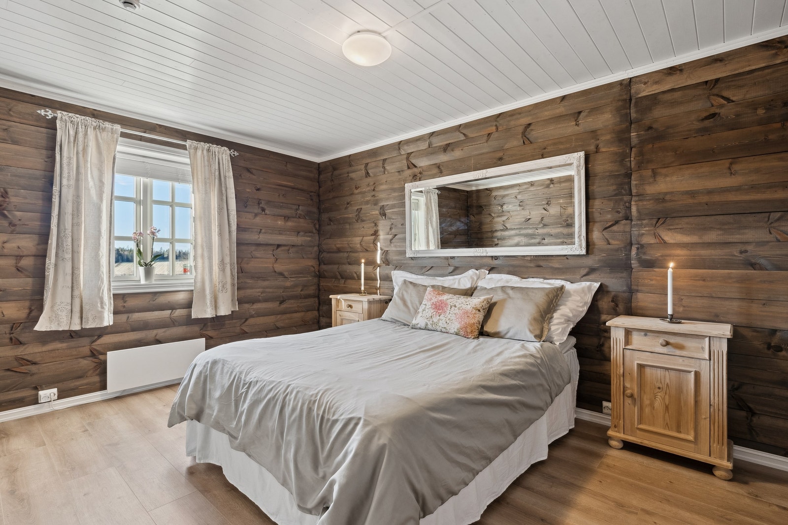 Boligen har tre soverom og et rom benyttet som soverom Galleribilde