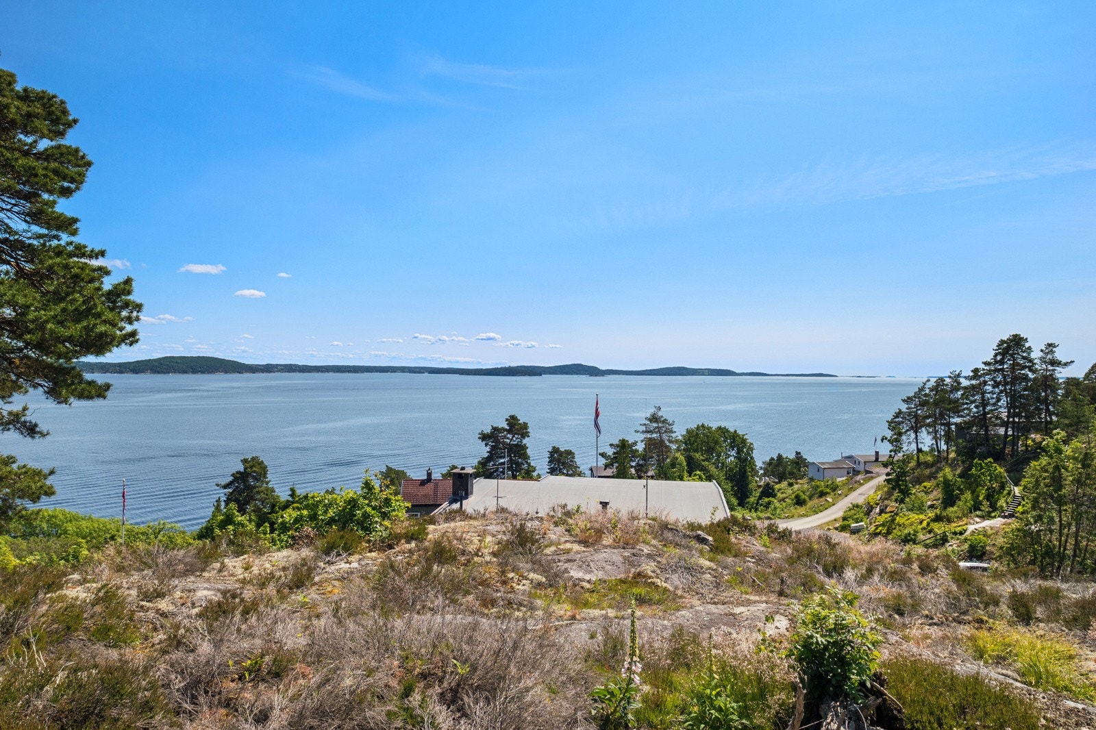 Vei/vann/avløp til tomten. Galleribilde