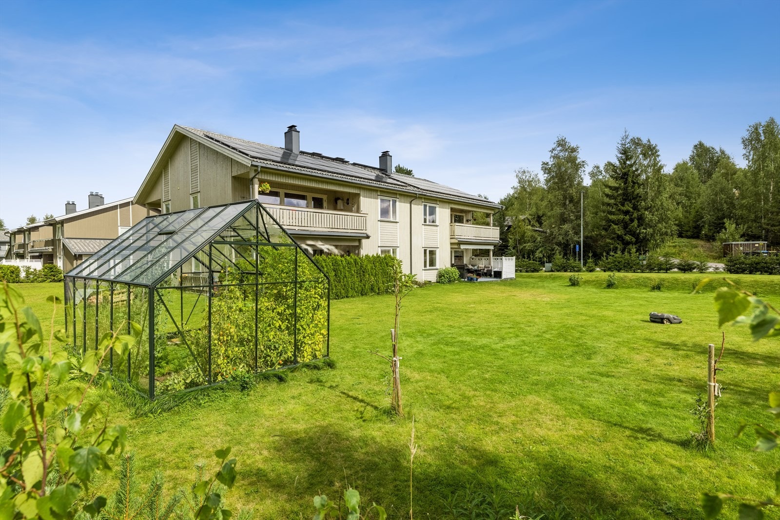 Drivhus til felles bruk for beboerne i sameiet. Galleribilde