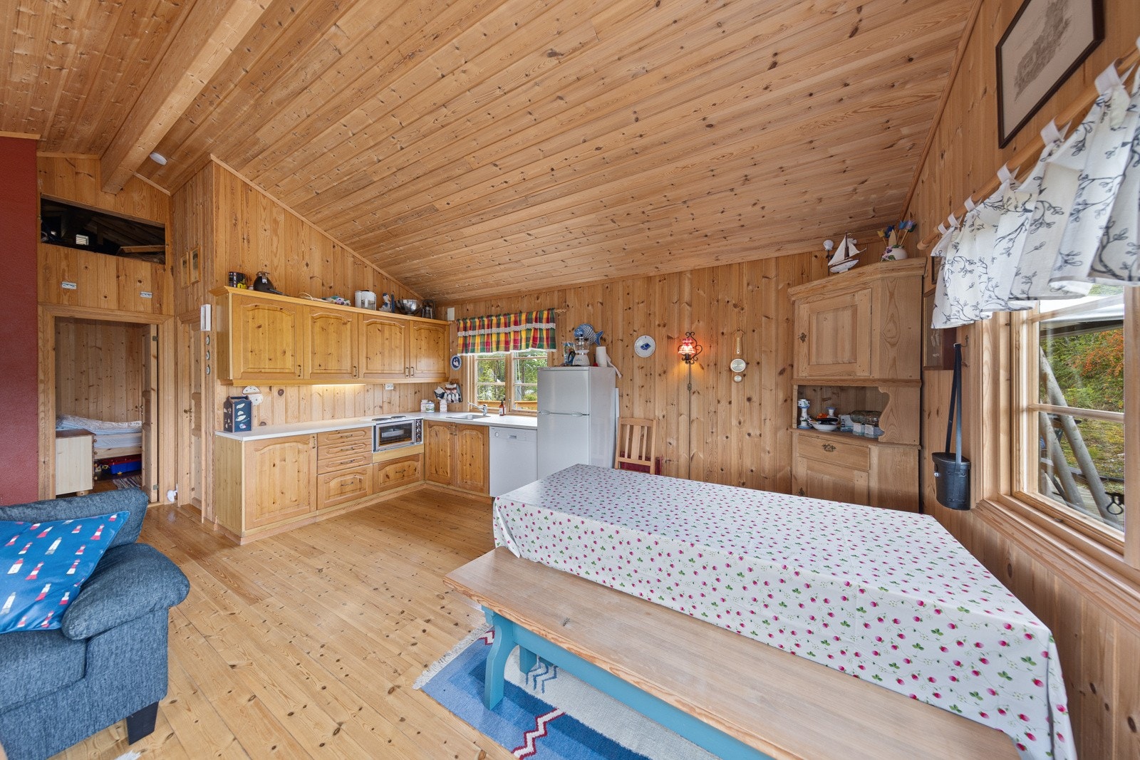 Kjøkken og spiseplass, Løvøya 4 Galleribilde