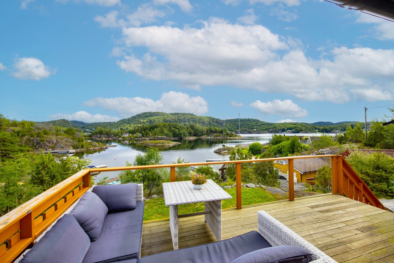 Utsikt fra veranda, Løvøya 4 Galleribilde