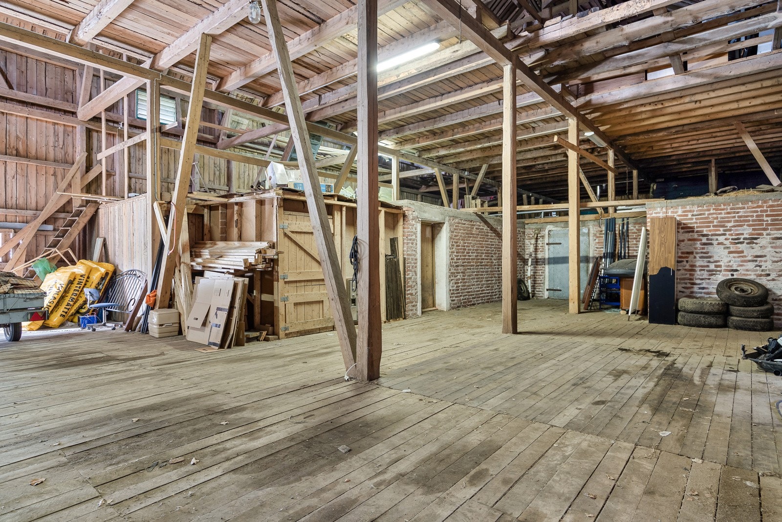 Innvendig åpent rom Galleribilde