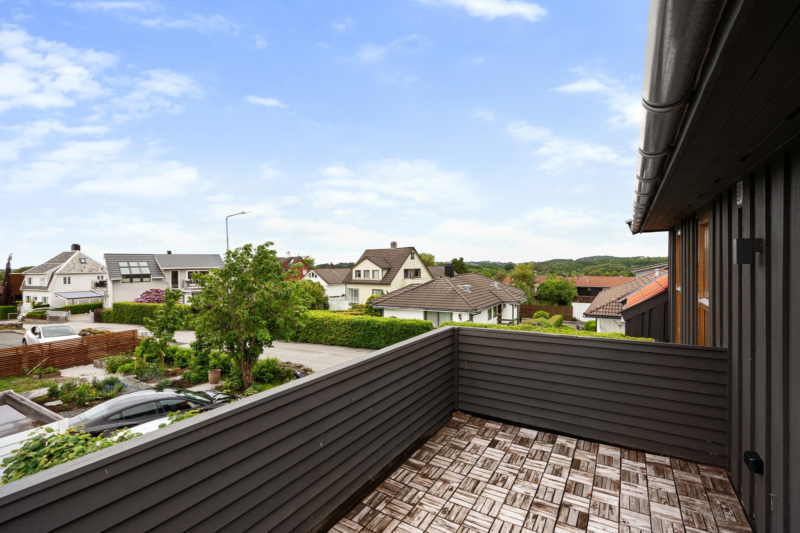 Her kan du nyte kveldssolen. Galleribilde