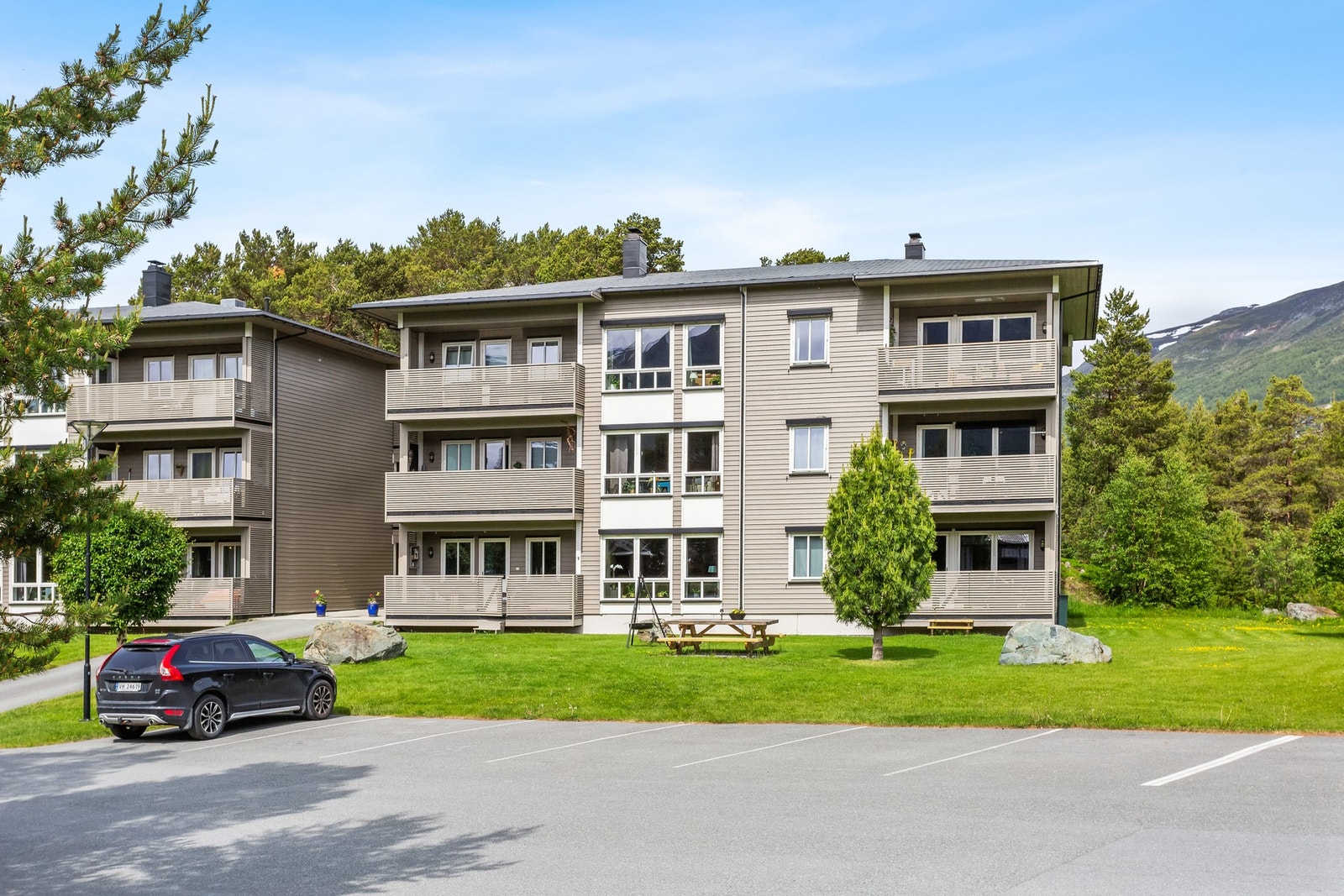 Leiligheten har beliggenhet i byggets 1 etasje. Galleribilde