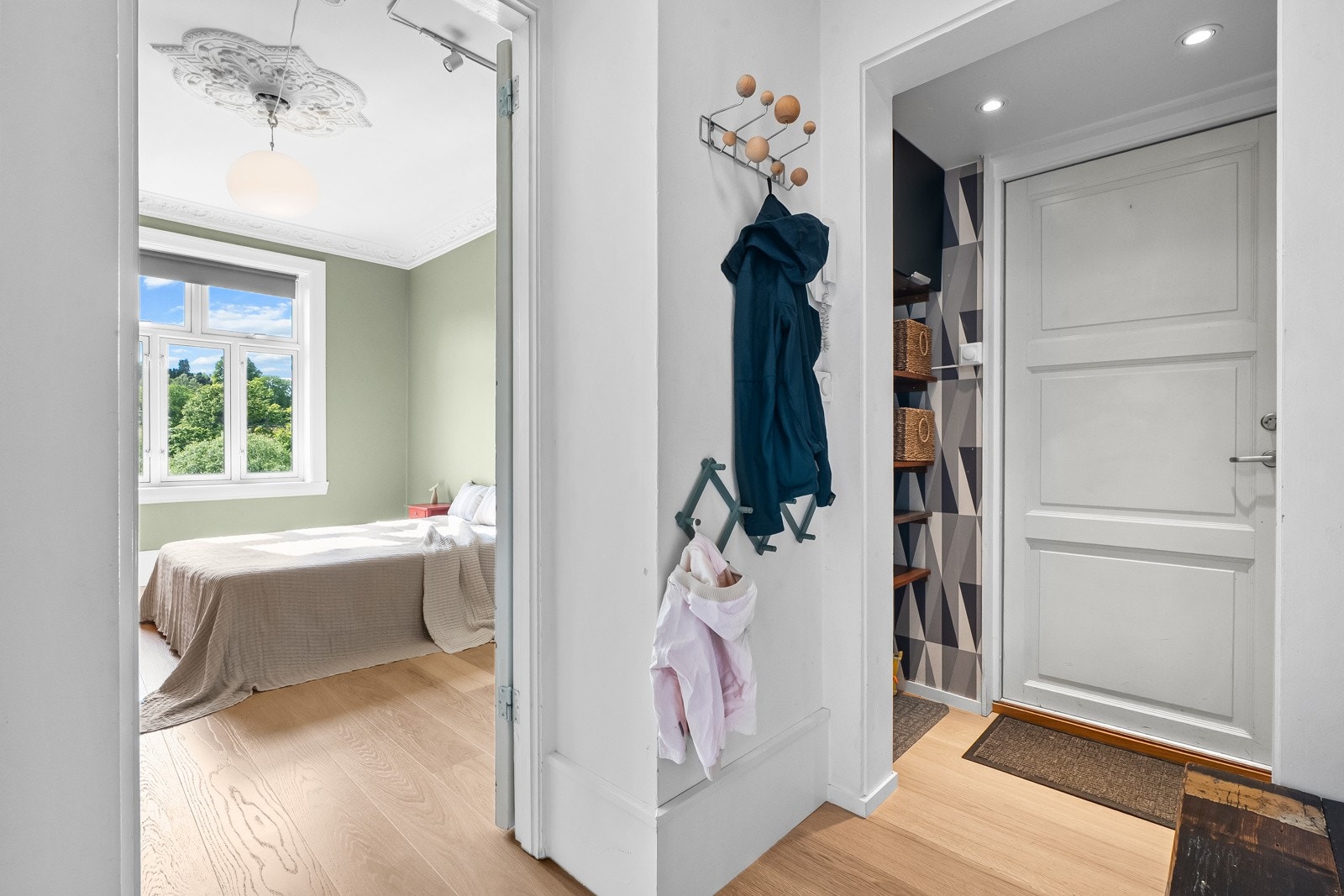 Her er det god plass til ulike oppbevaringsløsninger. Galleribilde