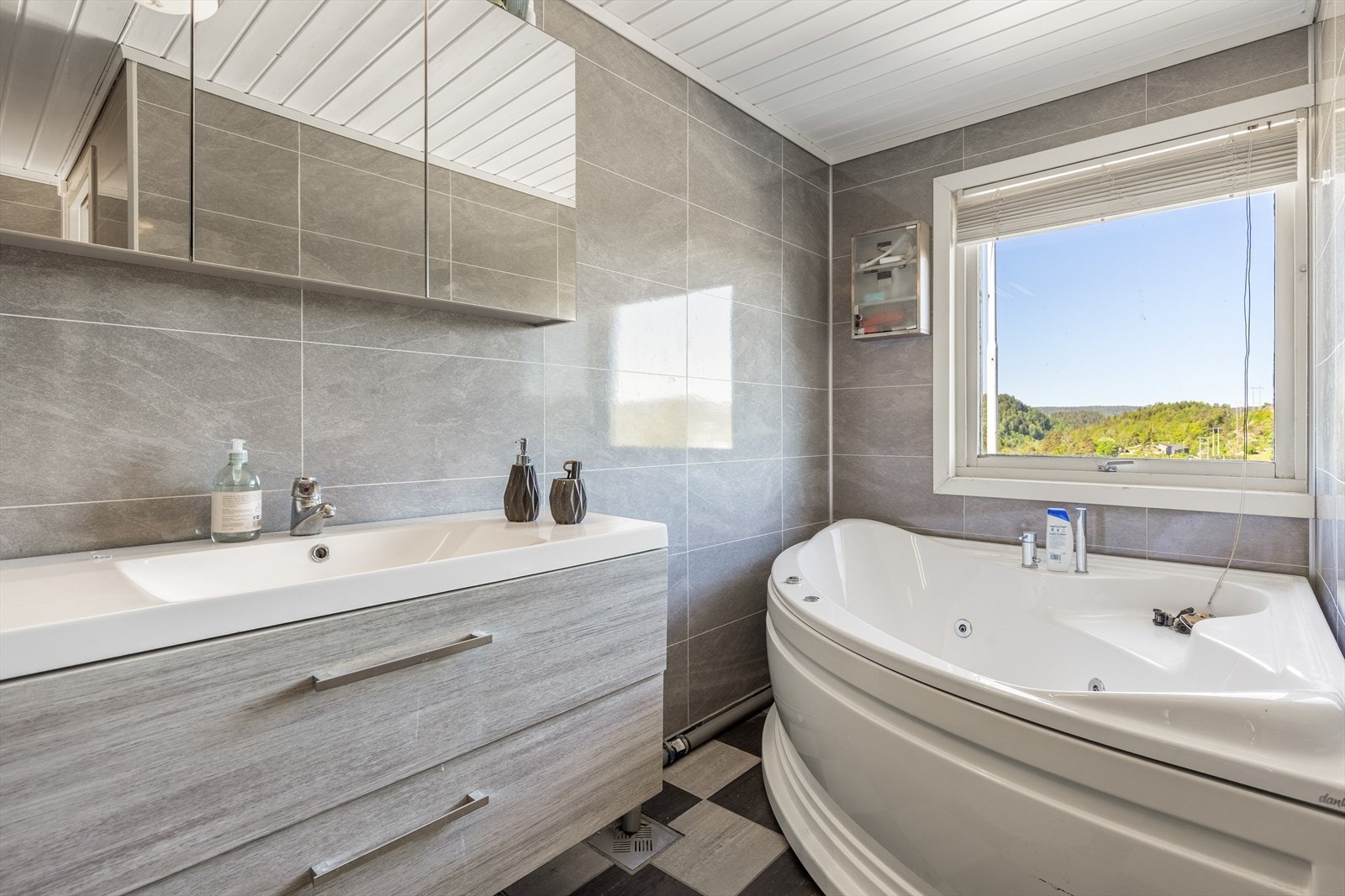 Vask og badekar Galleribilde