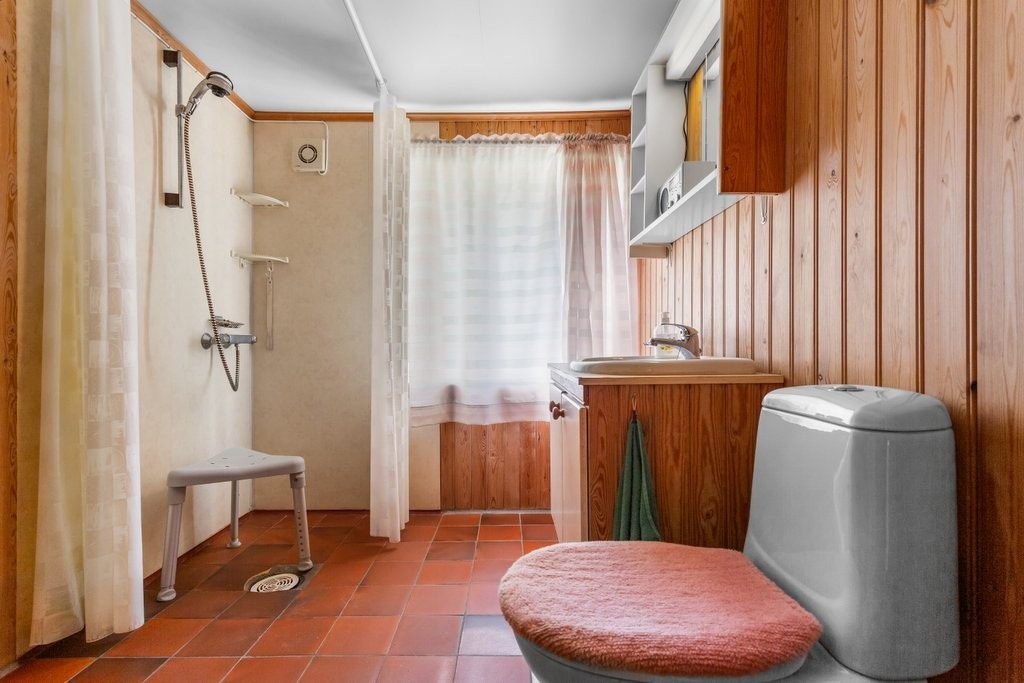 Bad i underetg. Galleribilde