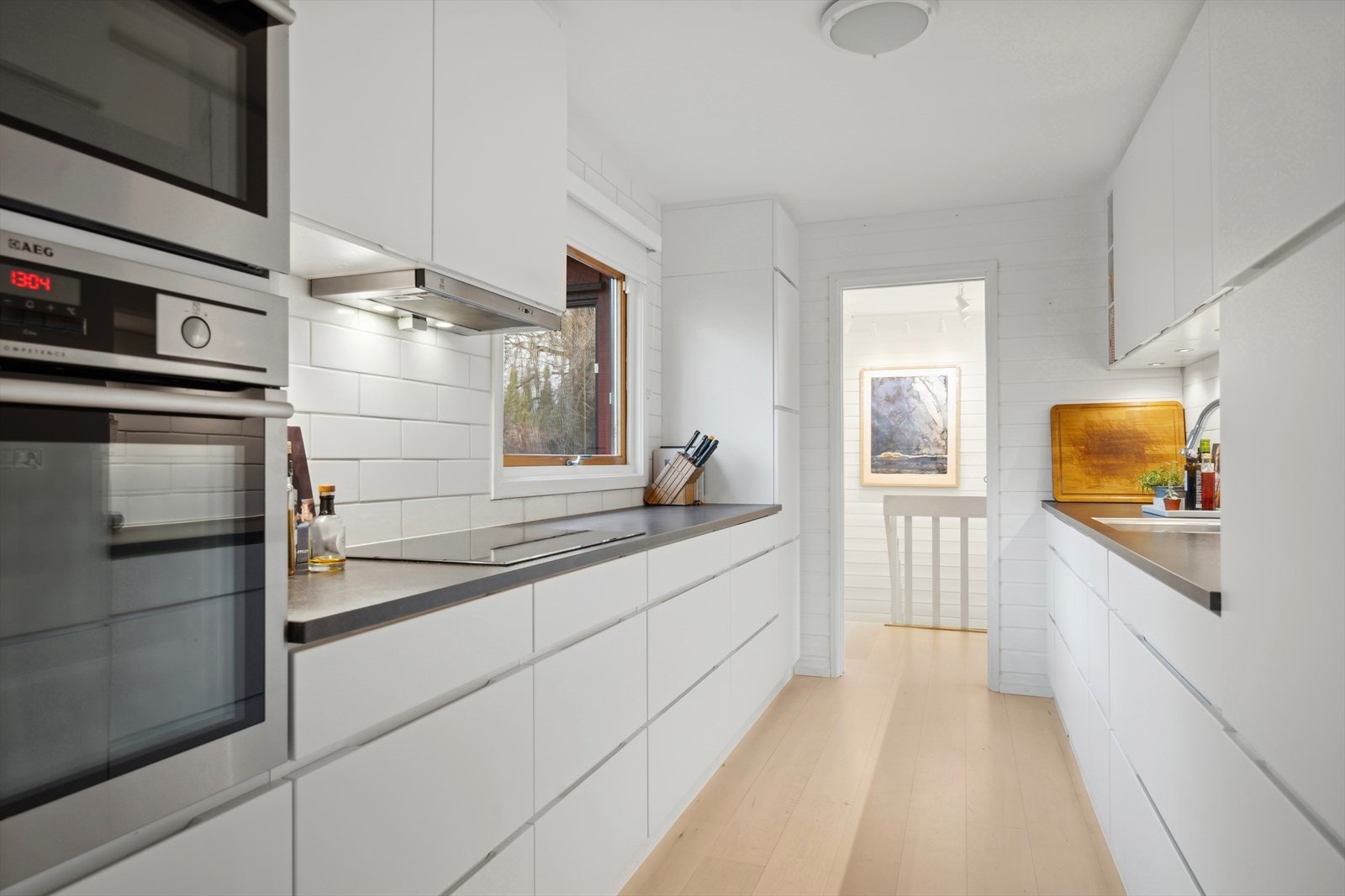 Lyst og pent Kvik-kjøkken fra 2015. Galleribilde