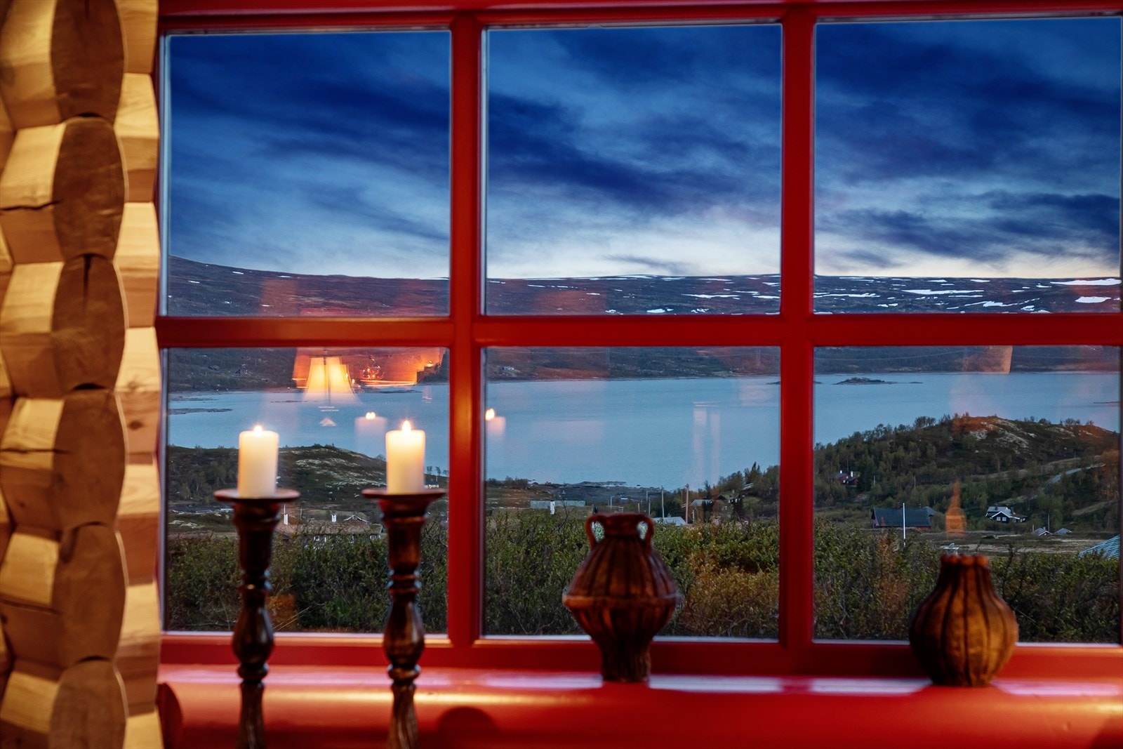 Nydelig utsikt mot Ustevannet Galleribilde