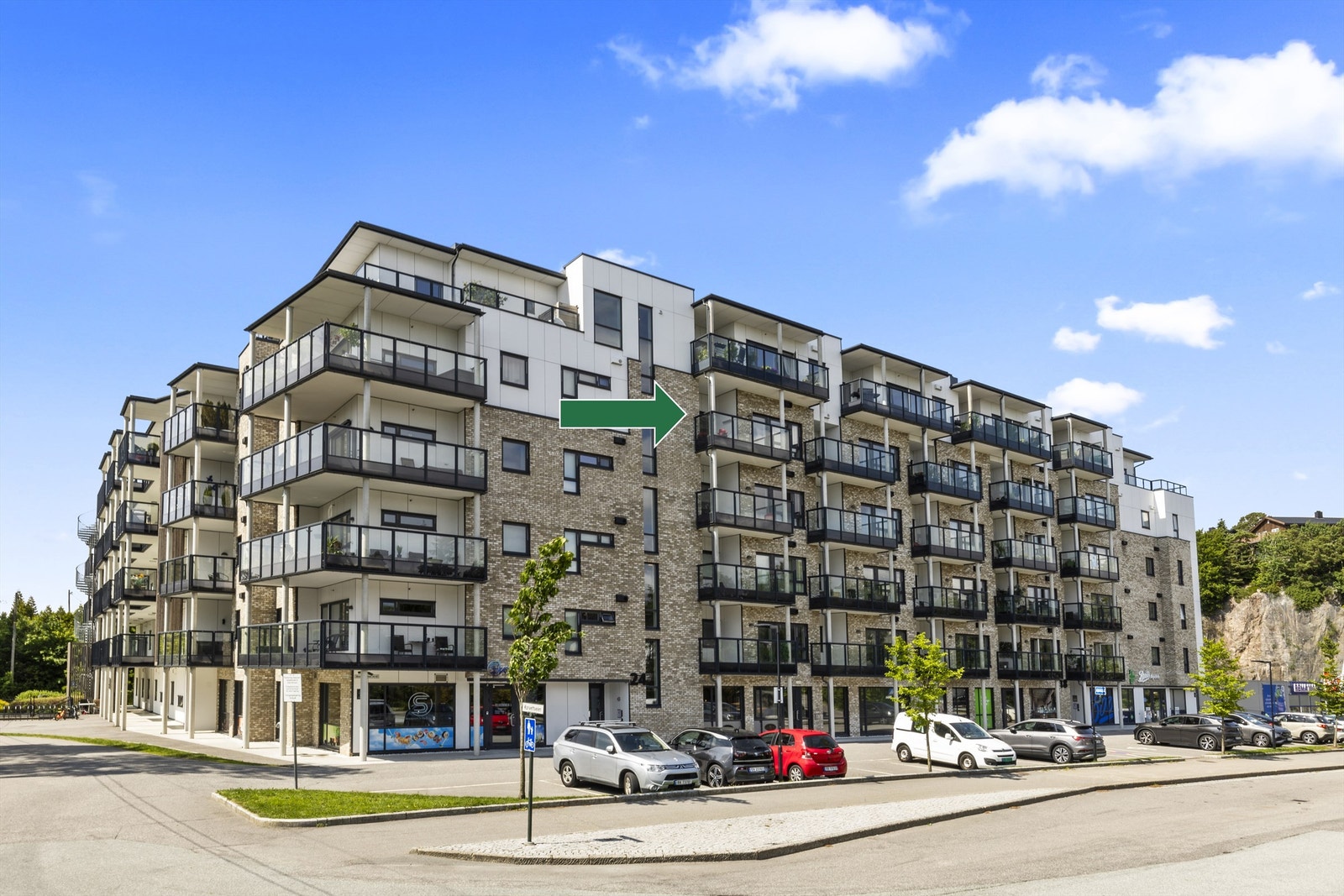 Fasade, leiligheten ligger i 5 etg. Galleribilde