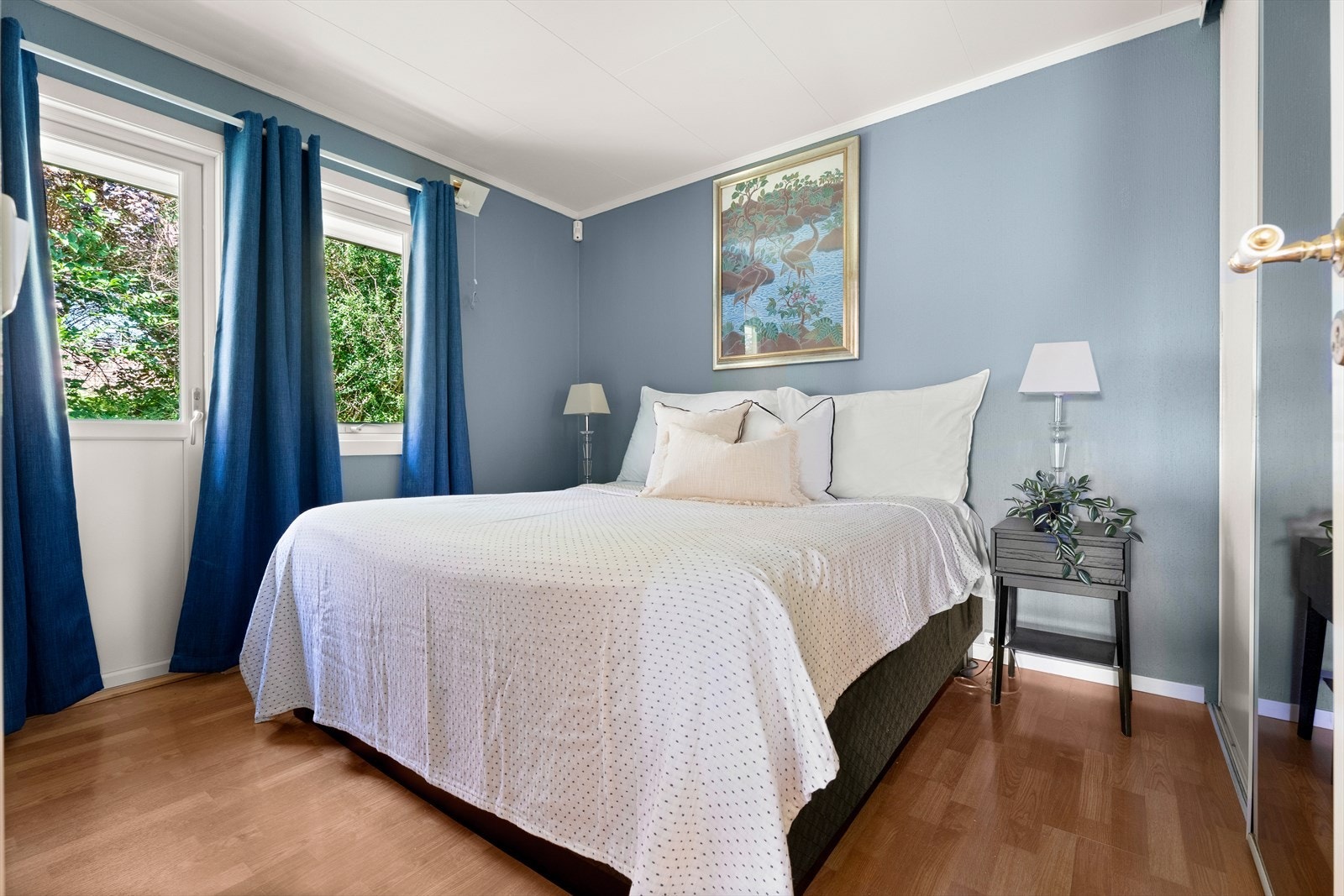 Hovedsoverom med utgang til luftebalkong. Galleribilde