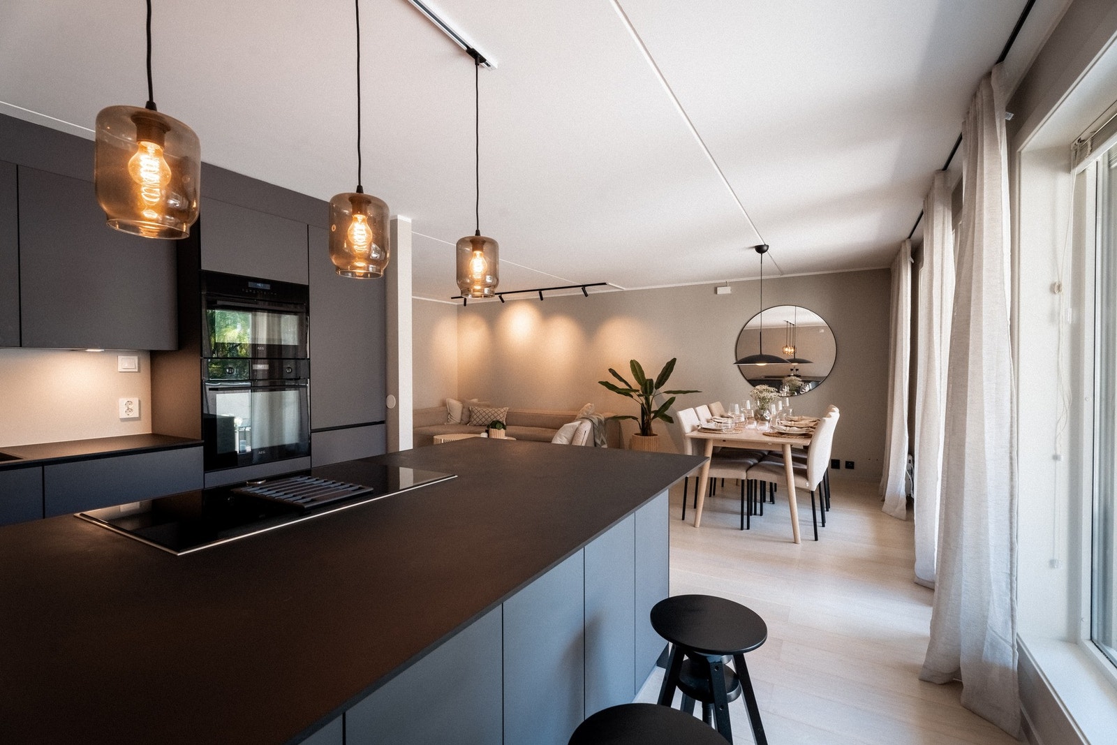 God skap- og arbeidsplass for den som er glad i å lage mat til venner og familie. Galleribilde