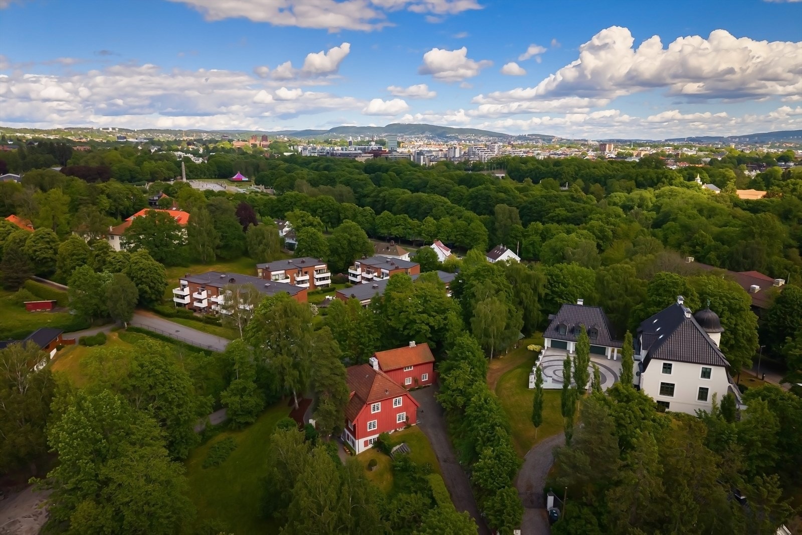 Landlig, rolig og idyllisk, men samtidig svært sentralt Galleribilde