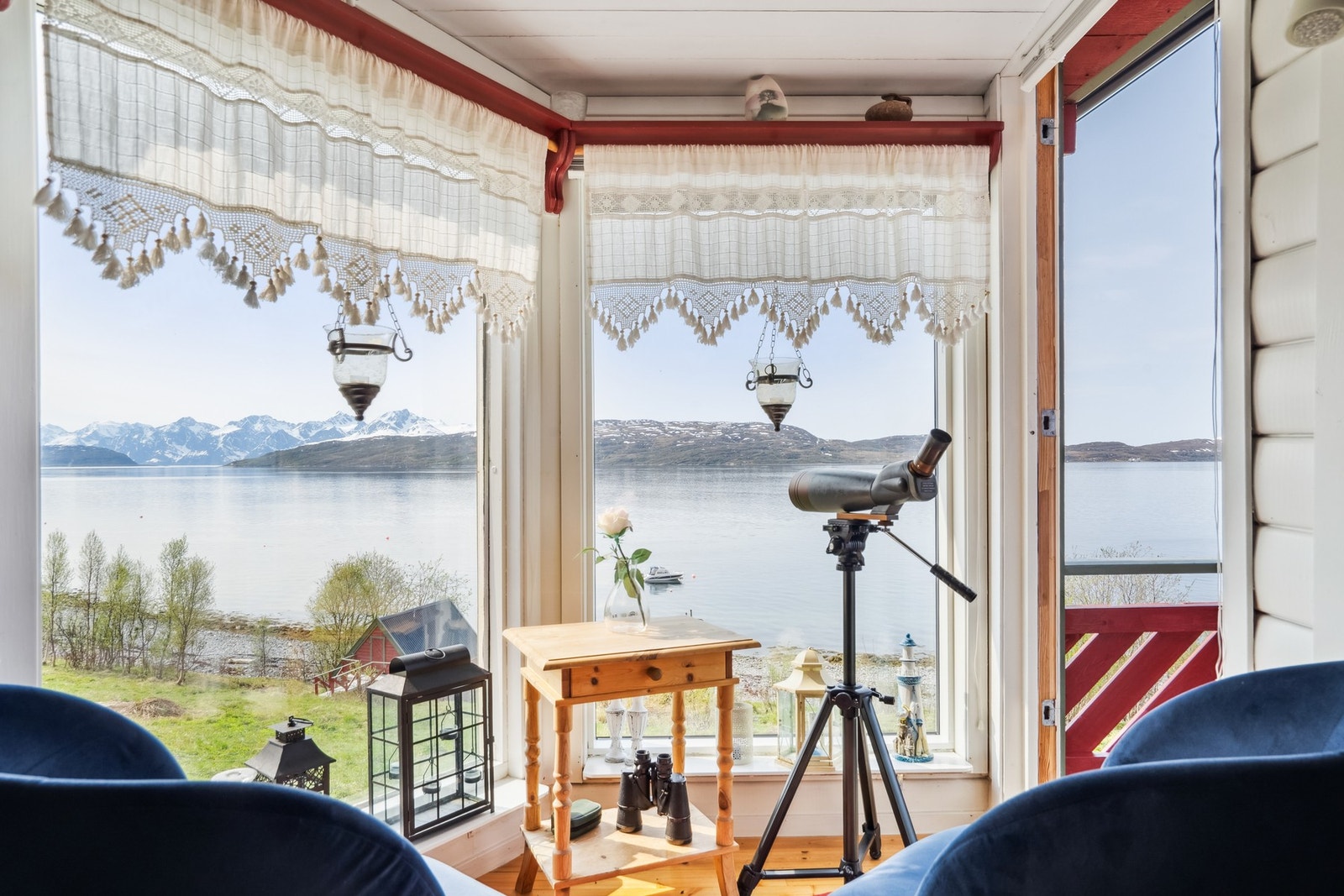 Stue og utsikt Galleribilde