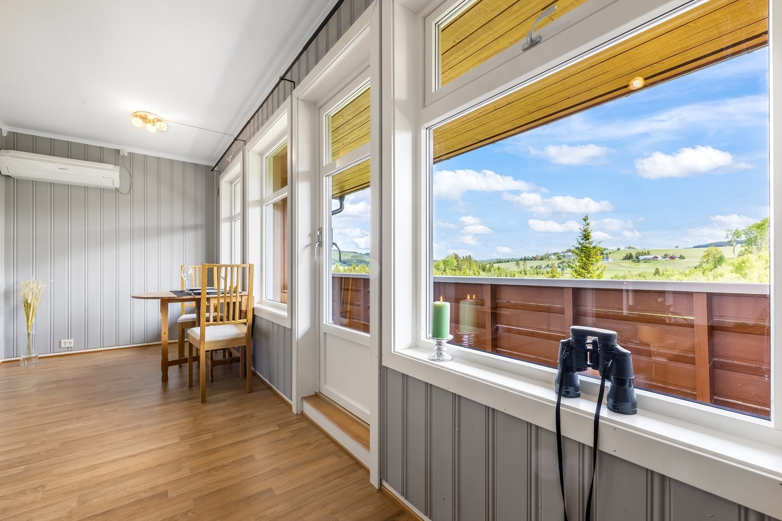 Utgang til balkong Galleribilde