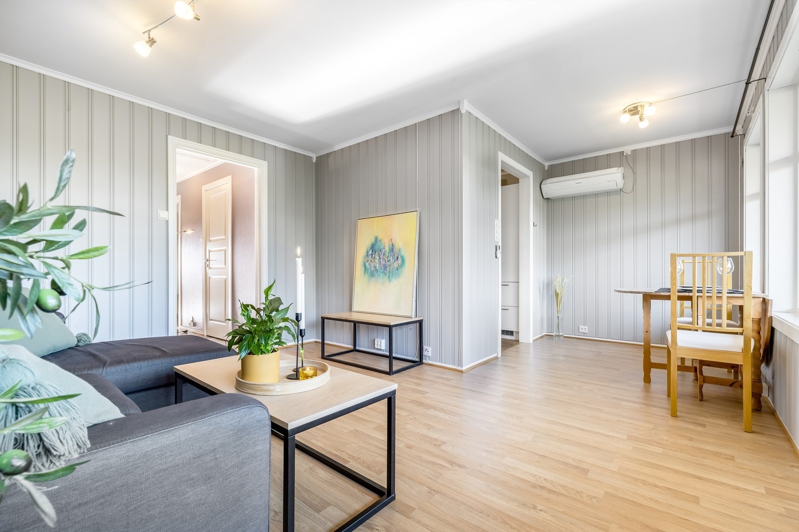 Stuen varmes opp med varmepumpe. Galleribilde