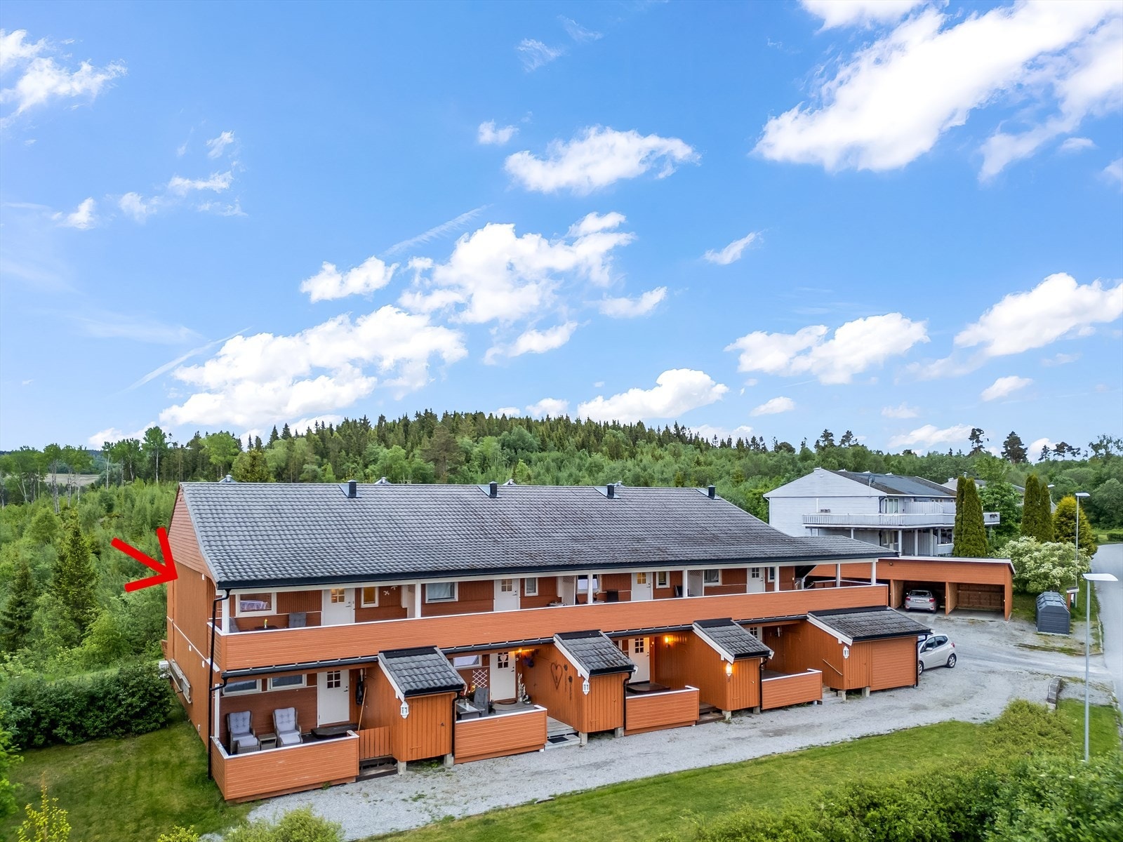 Leiligheten ligger i 2. etasje med hjørnebeliggenhet Galleribilde