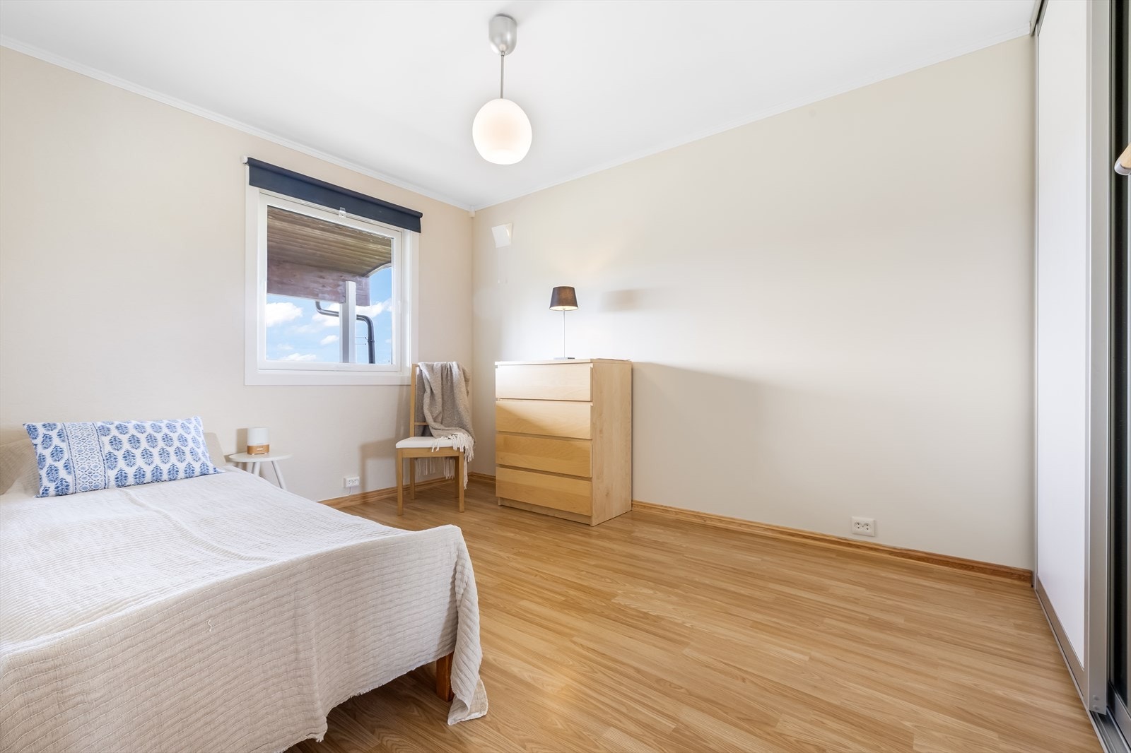 Soverom av meget god størrelse Galleribilde