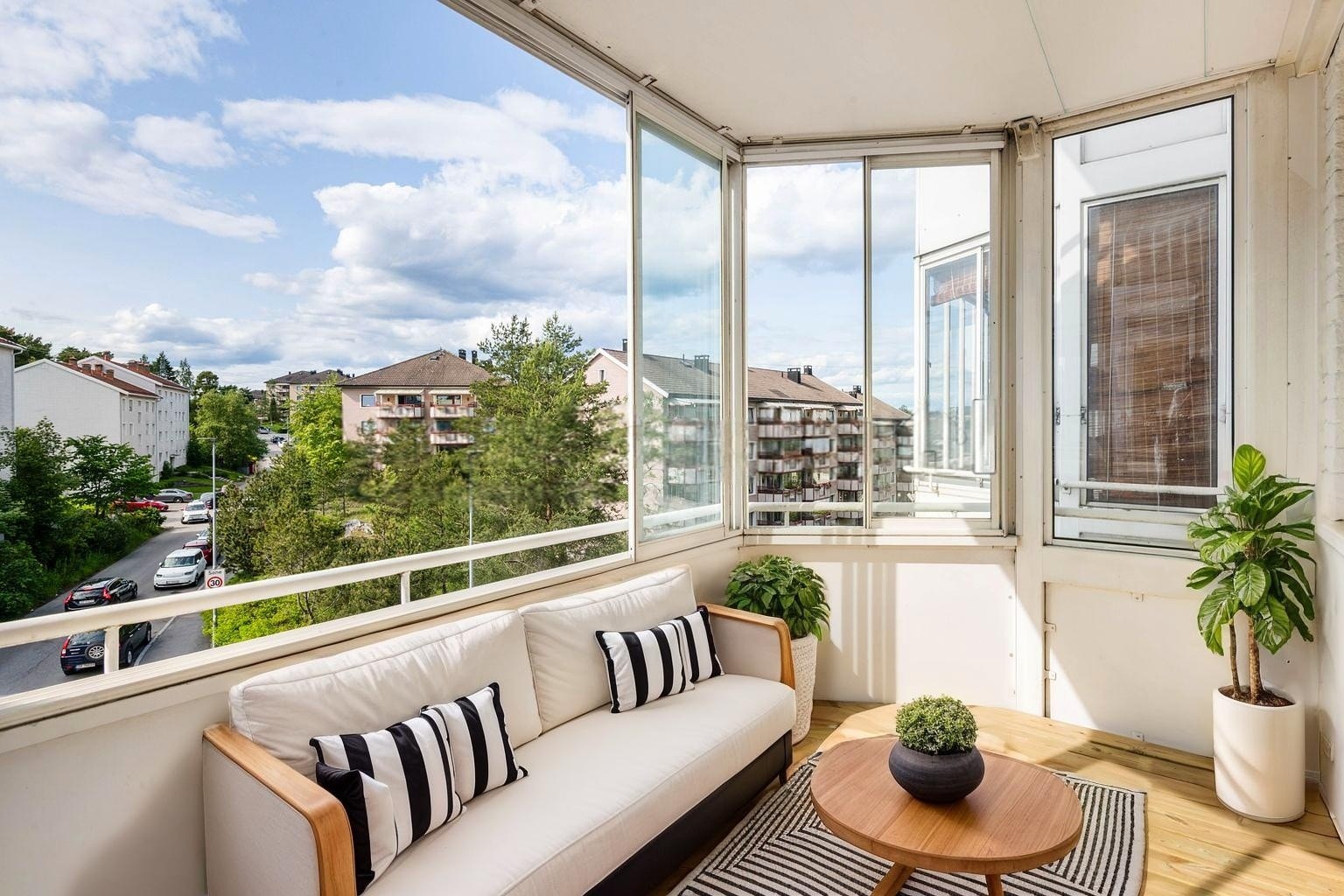 Boligen presenteres av Kristoffer Johannessen ved Nordvik Eiendomsmeglere Galleribilde