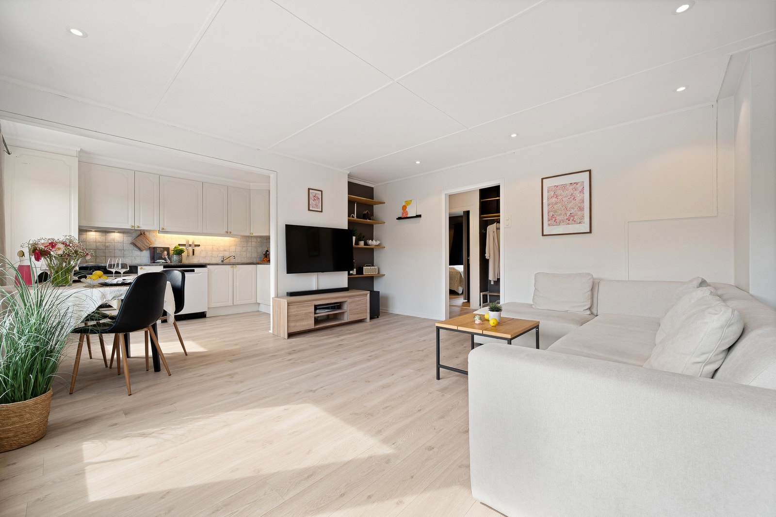 Delvis åpen løsning til kjøkken Galleribilde