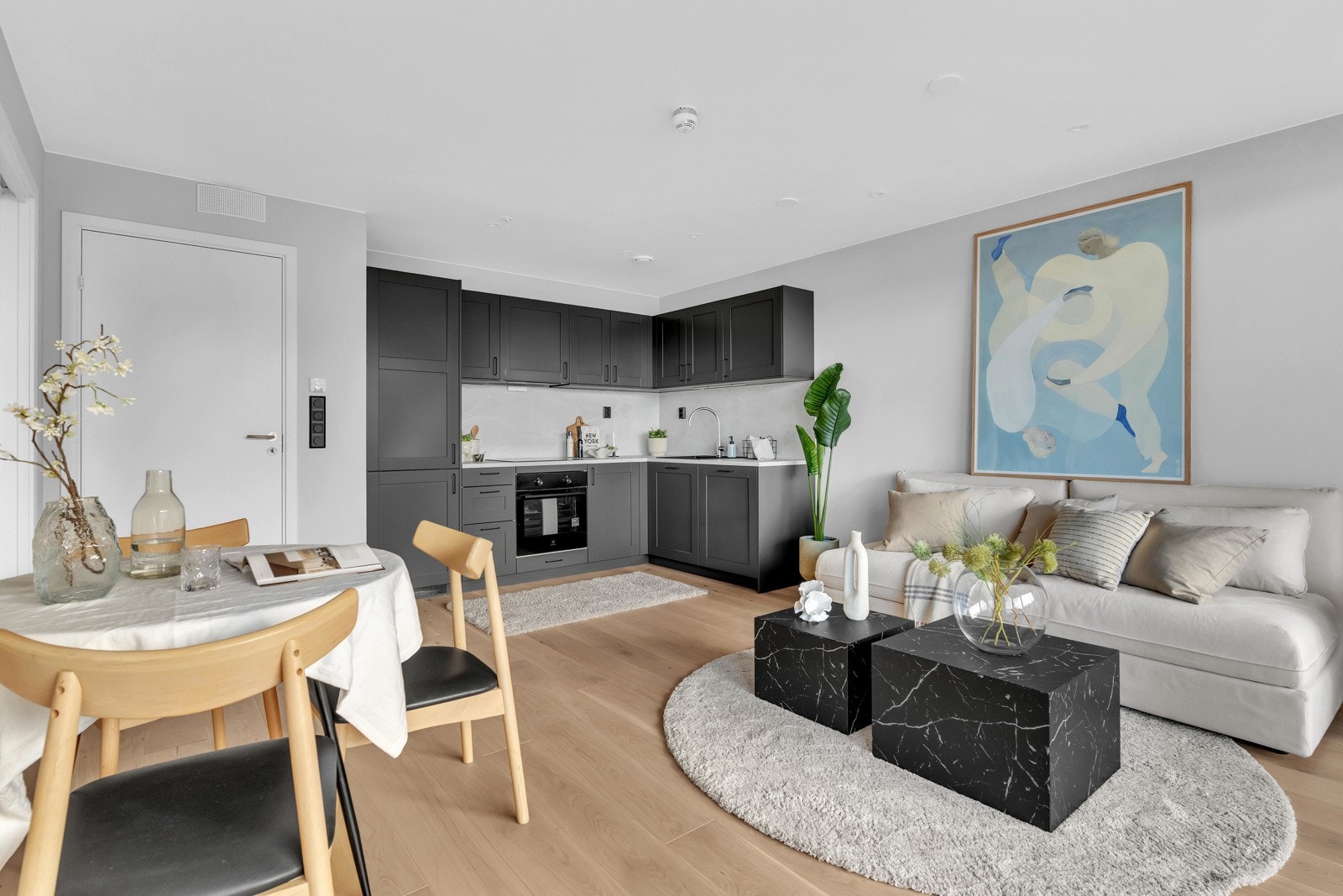 Ellen Celine Heireth v/EIE eiendomsmegling har gleden av å presentere Julius Rosens Vei 33! Galleribilde