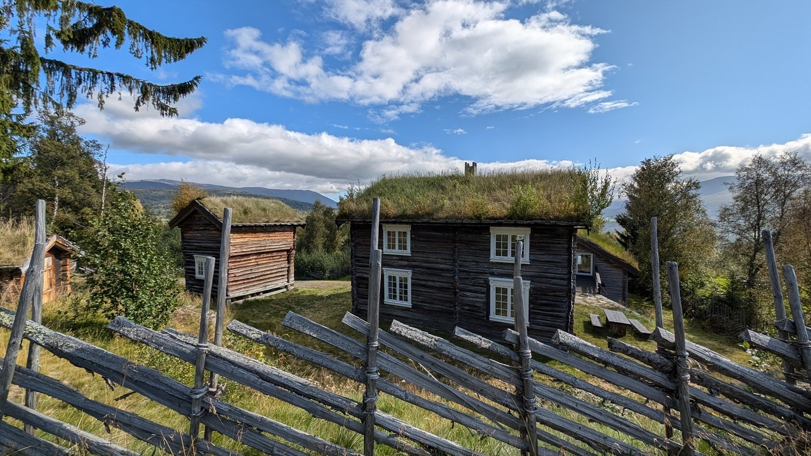 Velkommen til visning på en unik eiendom i Hornlia! Galleribilde