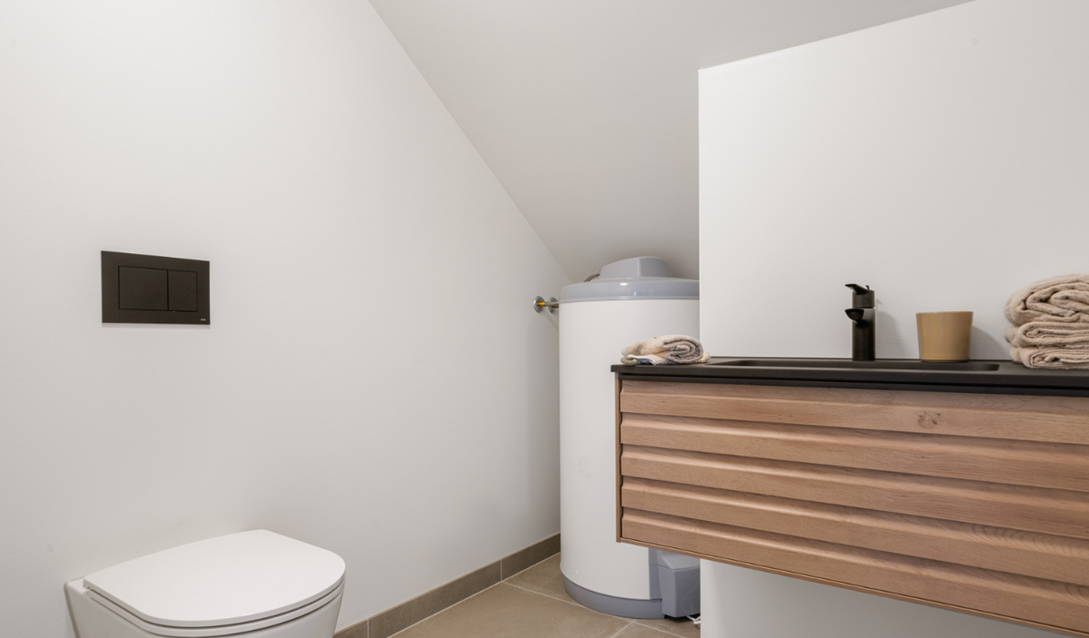 WC i 2. egt. Galleribilde