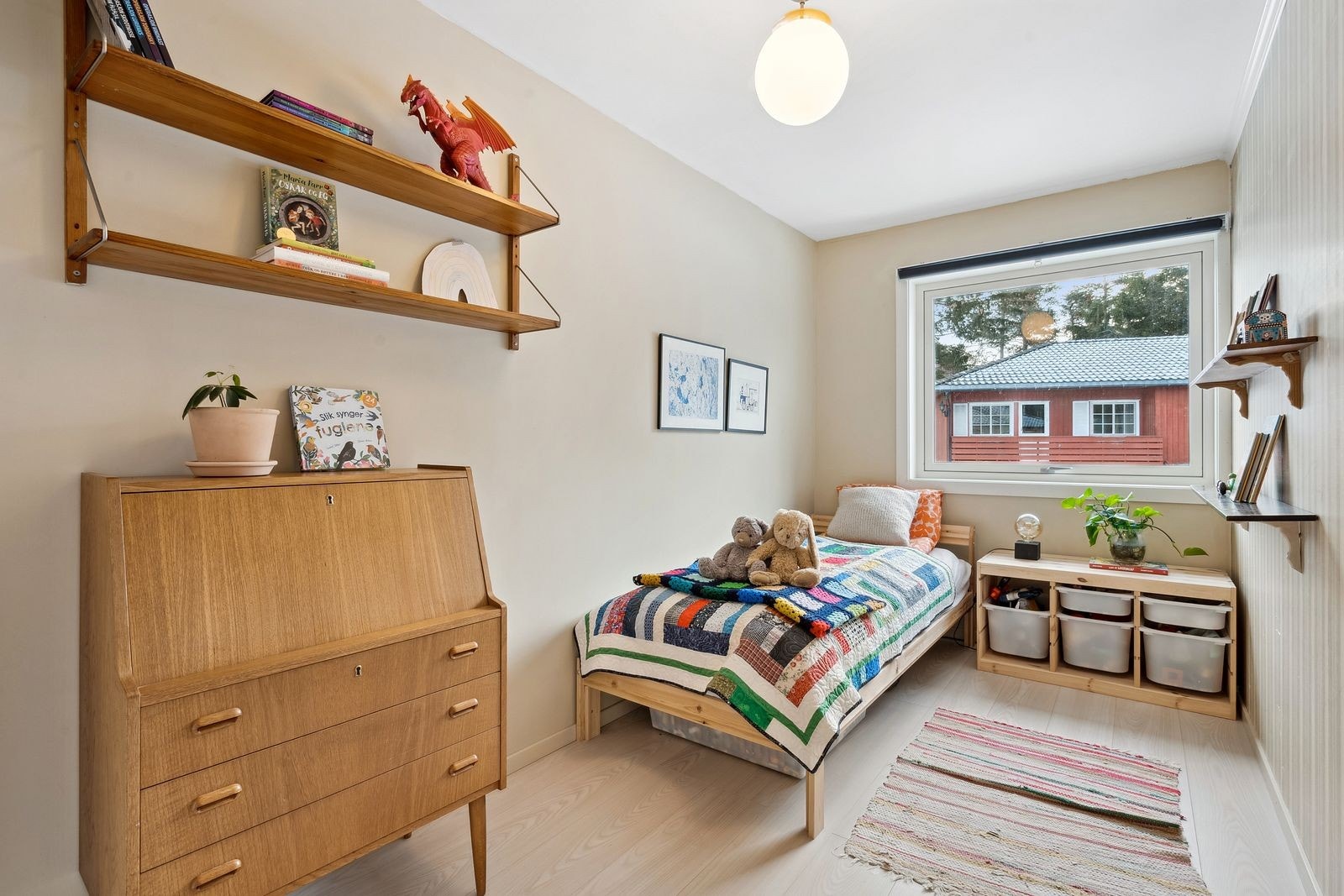 Soverom nr. 2, perfekt som barnerom, gjesterom eller kontor. Galleribilde