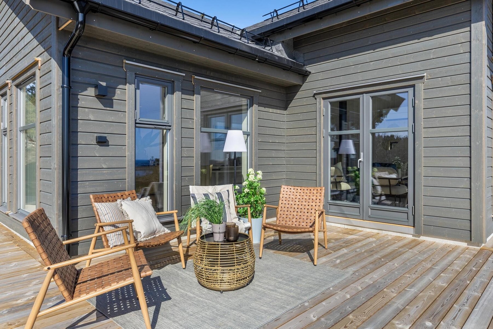 Utstikket på Polar gir lune og gode uteplasser. Foto fra en tilsvarende hytte, Polar 110. Galleribilde