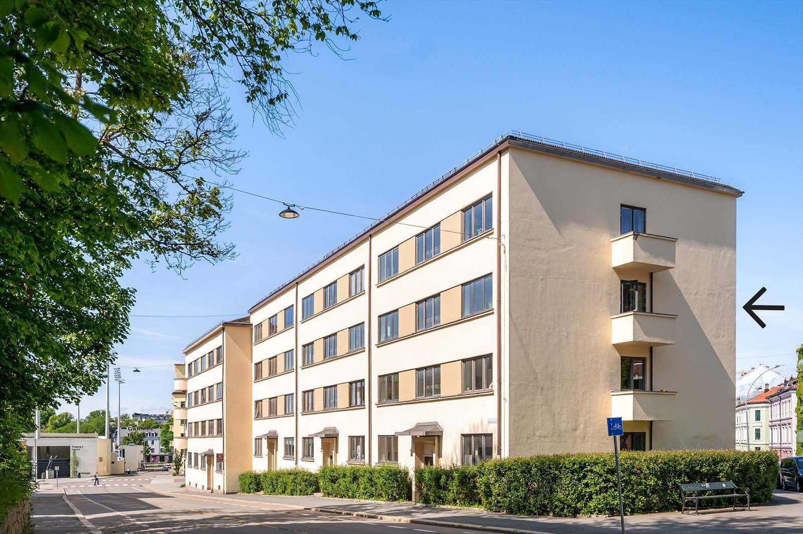 Hjørneleilighet er beliggende i blokkens 3.etg. Galleribilde