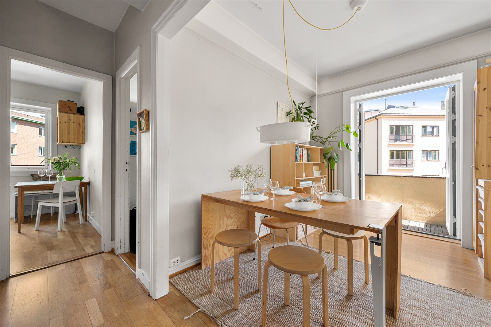 Det sjarmerende området er ypperlig for den som vil bo nær grønne lunger, men samtidig ha gangavstand til alt av hovedstadens fasiliteter. Galleribilde