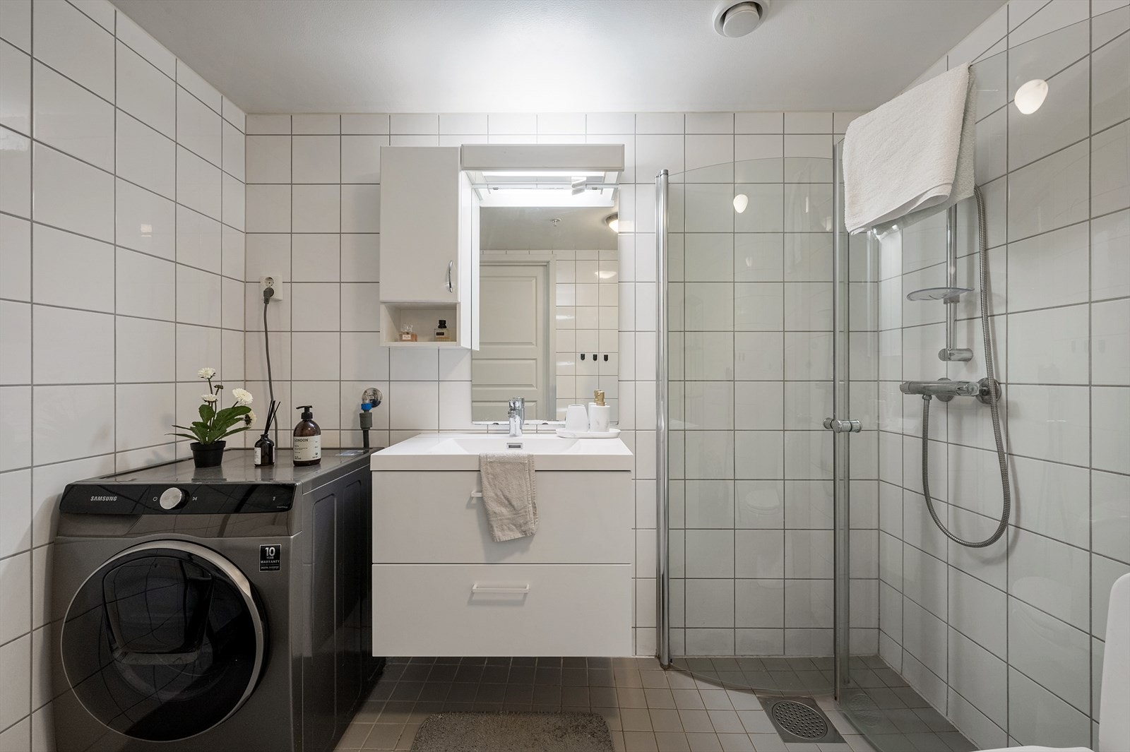 - Det er også opplegg for vaskemaskin - Galleribilde