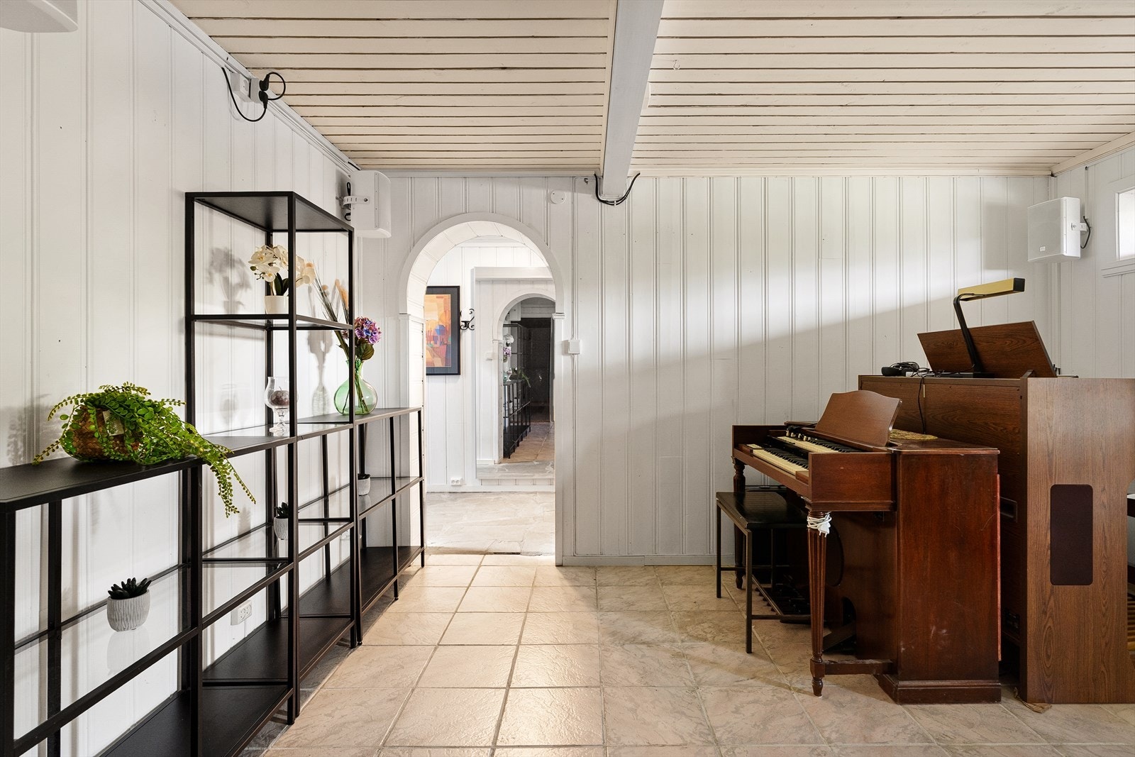 Hall/Kjellerstue Galleribilde