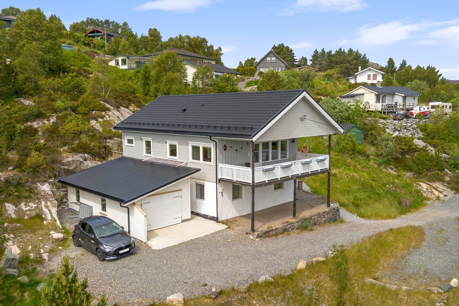 Velkommen til Grasgjelbakken 2 presentert av Aktiv Laguneparken AS v/Fredrik Tøsdal. Galleribilde