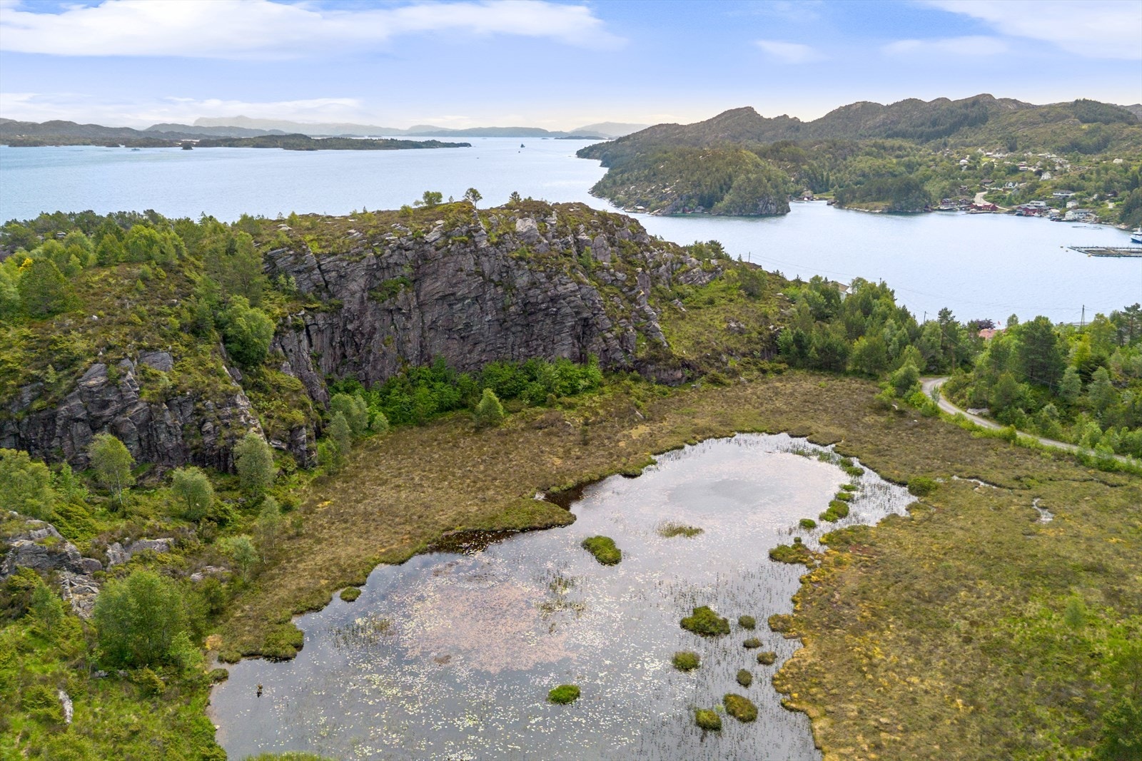 Ønsker du å bo i nærhet til naturen er denne eiendommen perfekt for deg Galleribilde