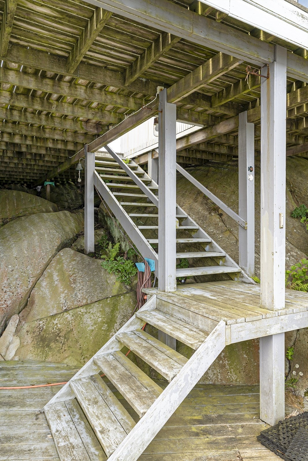 Trapper som forbinder øvre plan med kaien. Galleribilde