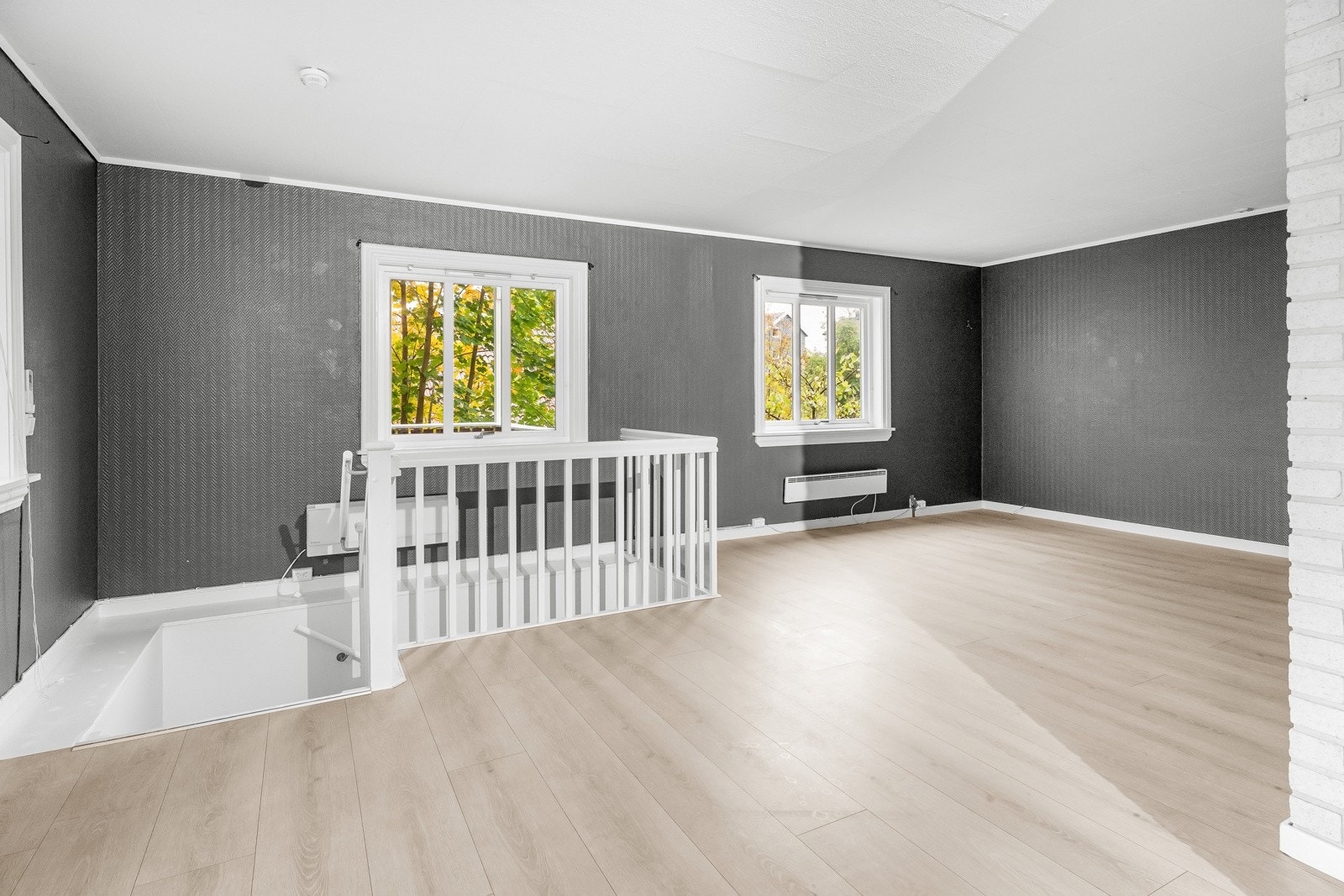 Trapp ned til kjeller og bad. Galleribilde