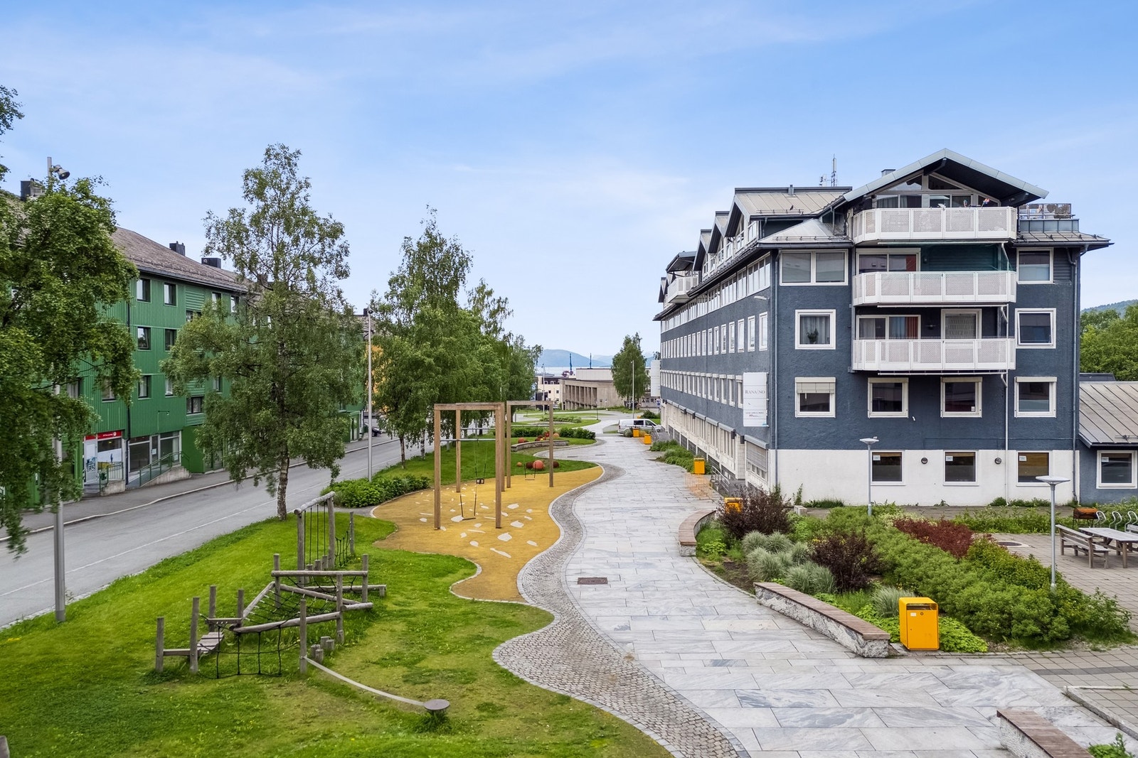 Ikke gå glipp av muligheten til å eie denne flotte leiligheten i Furoholmgården! Galleribilde