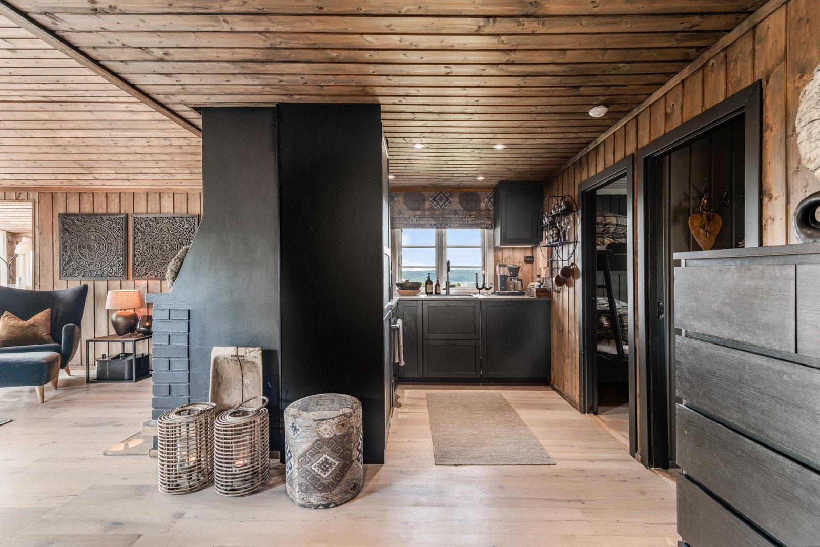 Fra gangen mot kjøkkenet Galleribilde