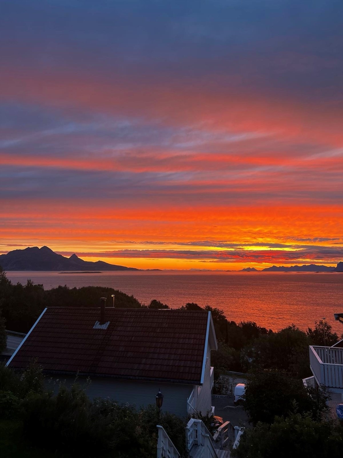 Midnattsola er helt magisk i dette området Galleribilde