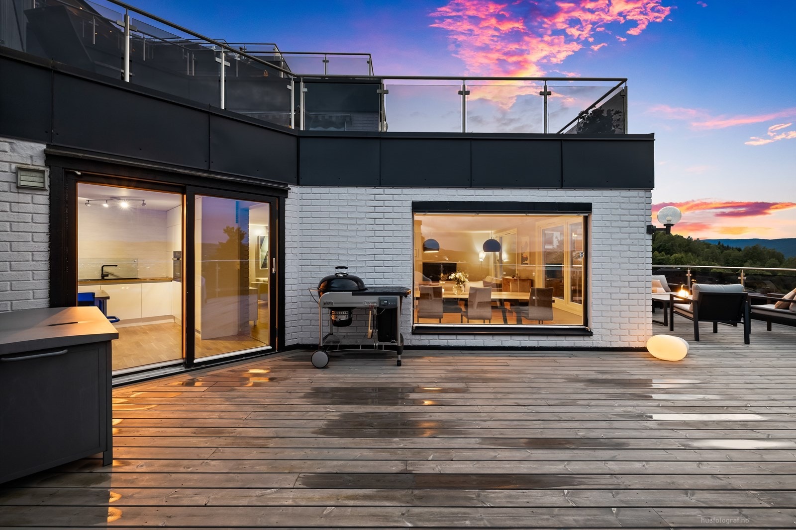 Stor terrasse på hele 50 kvm. Galleribilde