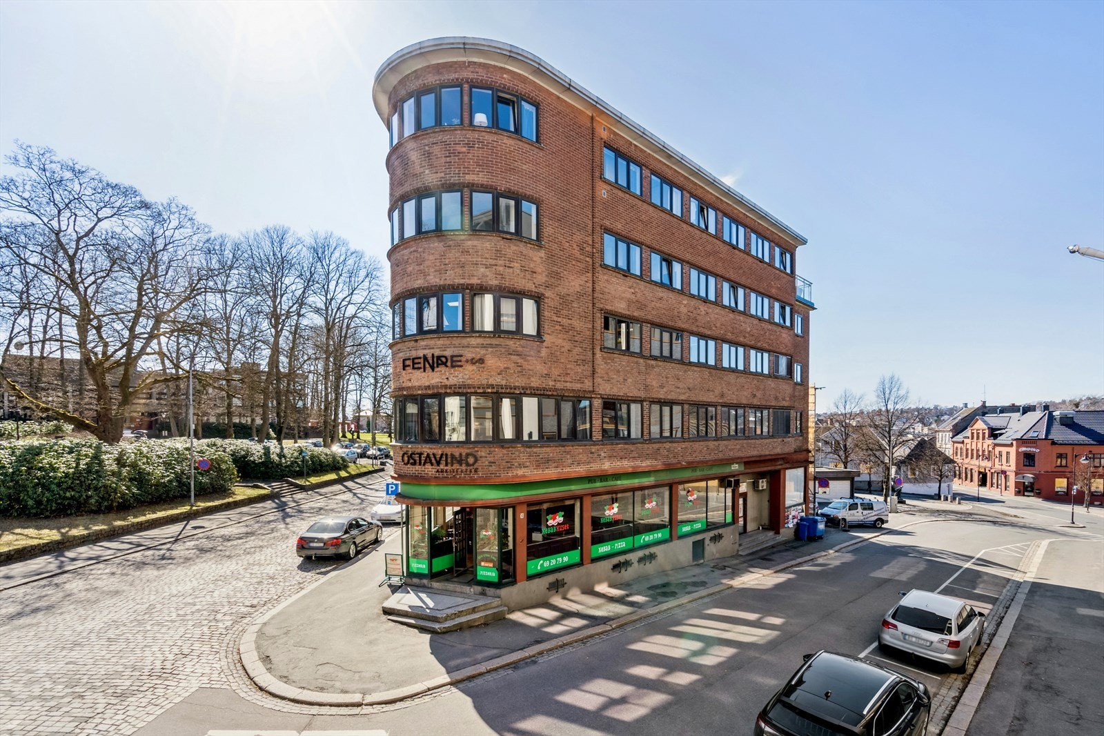 Bygget er opprinnelig fra 1931, men modernisert i nyere tid Galleribilde